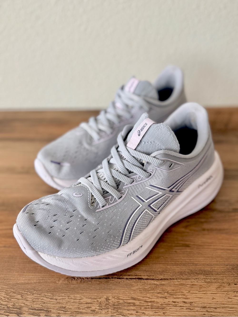 Asics Women's Light Gray and White Running Shoes - Picture 4 of 11